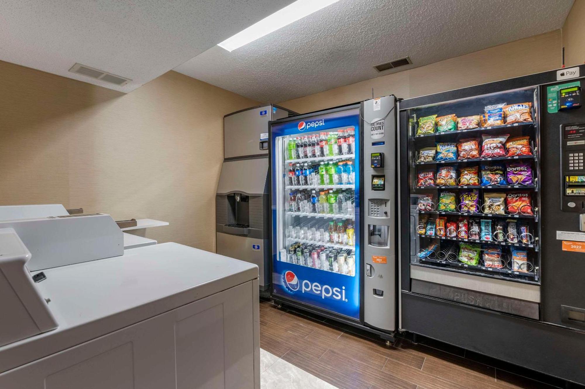 Comfort Inn Romeoville - Bolingbrook Екстериор снимка