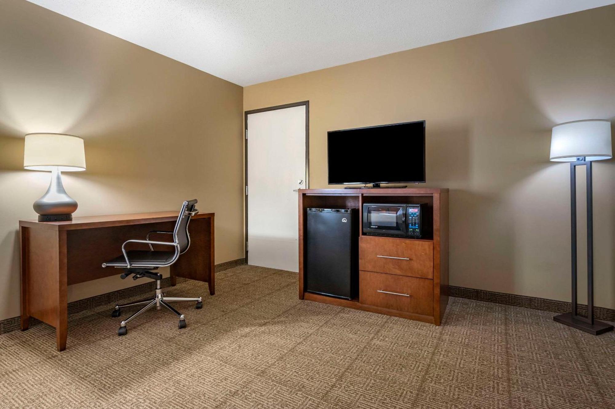 Comfort Inn Romeoville - Bolingbrook Екстериор снимка